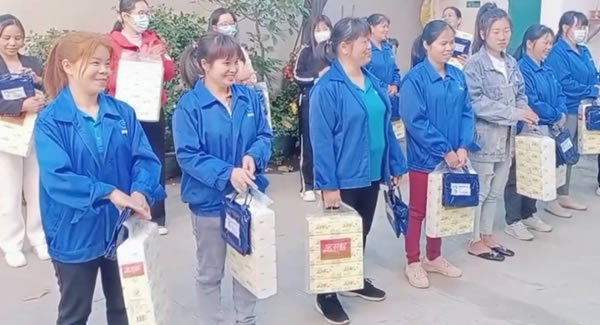 感恩女神節(jié)，所遇即美好|廣有五金&東莞合頁(yè)